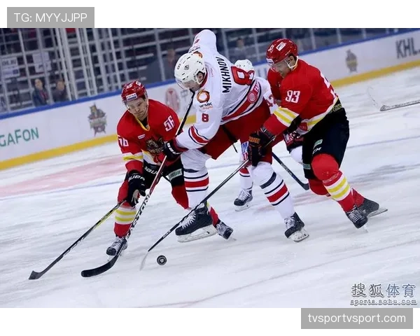 开球规则详解：比赛开始及重新开始的判罚标准与流程